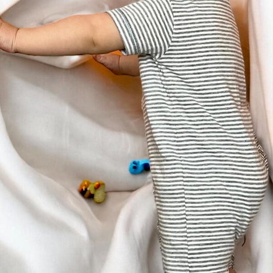 OrganicEra – Romper in Gestreepte Grijze Melange