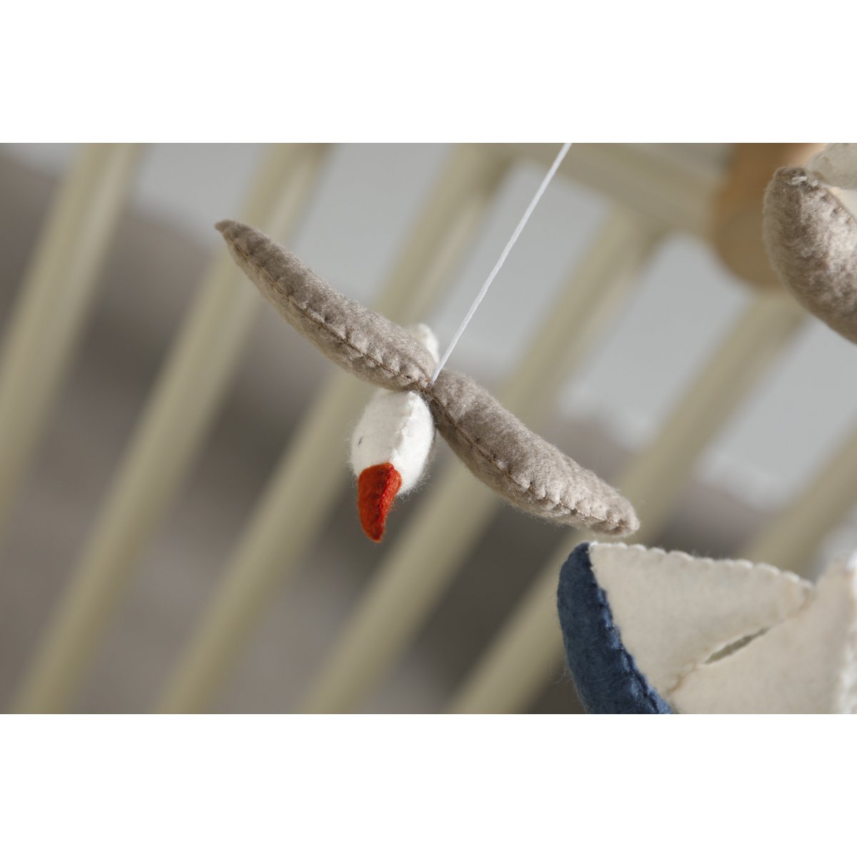 Babymobiel met zeilbootjes – speels & rustgevend