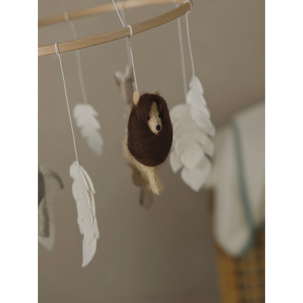 Babymobiel met safari-dieren – zacht & rustgevend