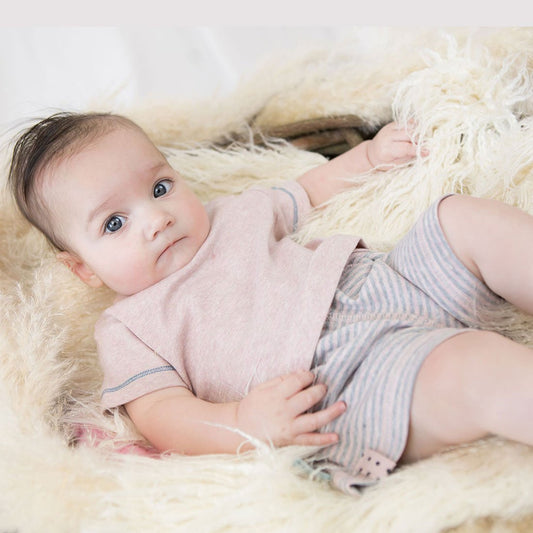 OrganicEra – Biologische babyshorts Rose Melange (gestreept)