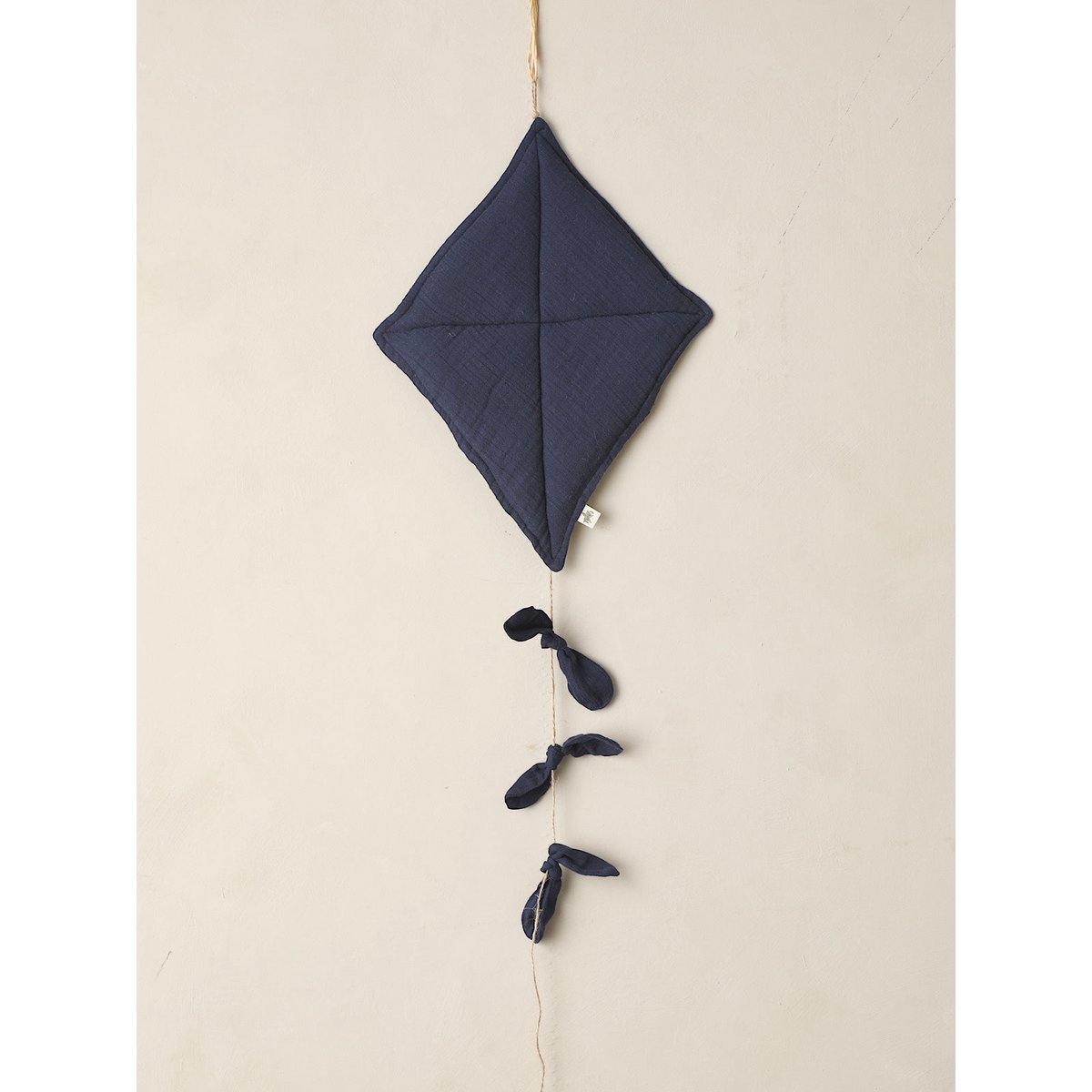 Wanddecoratie vlieger – zacht & speels