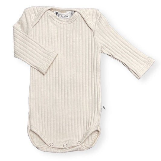 Rib romper met lange mouwen – zacht & tijdloos